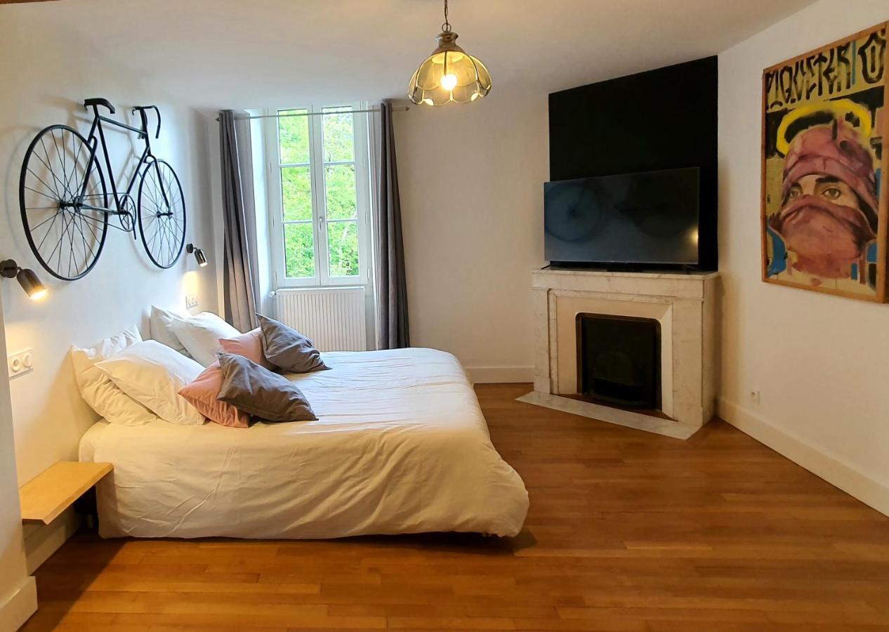 Bed and Breakfast Le Moulin Neuf Ancy-le-Franc Exteriér fotografie